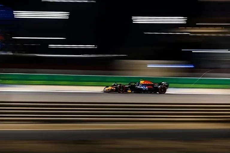 Perez explains what caused dramatic Turn 1 moment in Miami